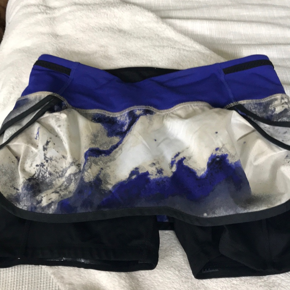 Luluemon short with skirt